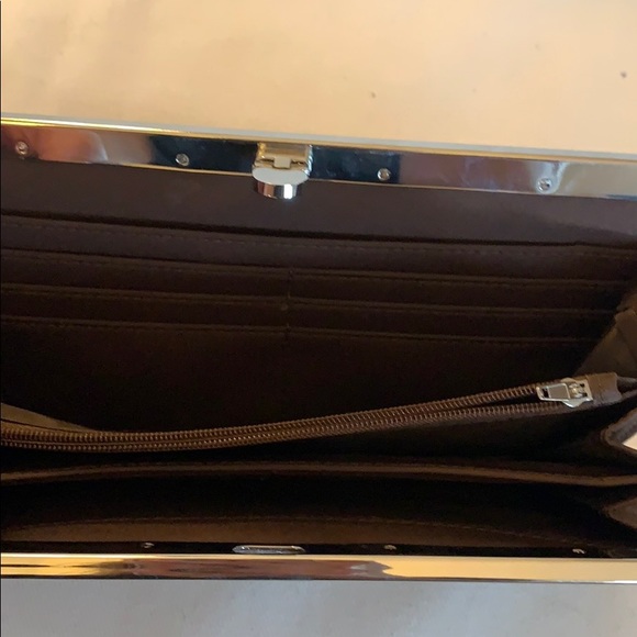 Wallet Clutch - Picture 4 of 7